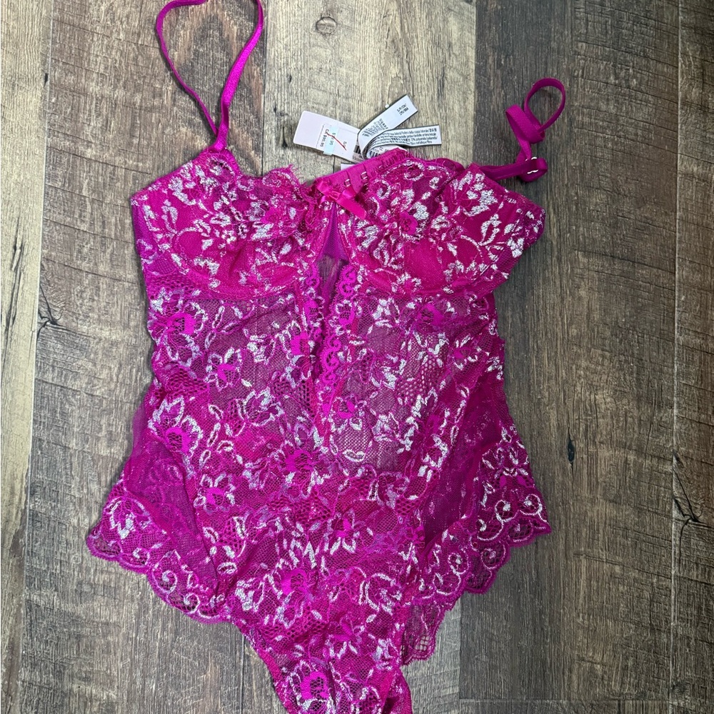 NWT Victoria's Secret Fuchsia Lace Lingerie